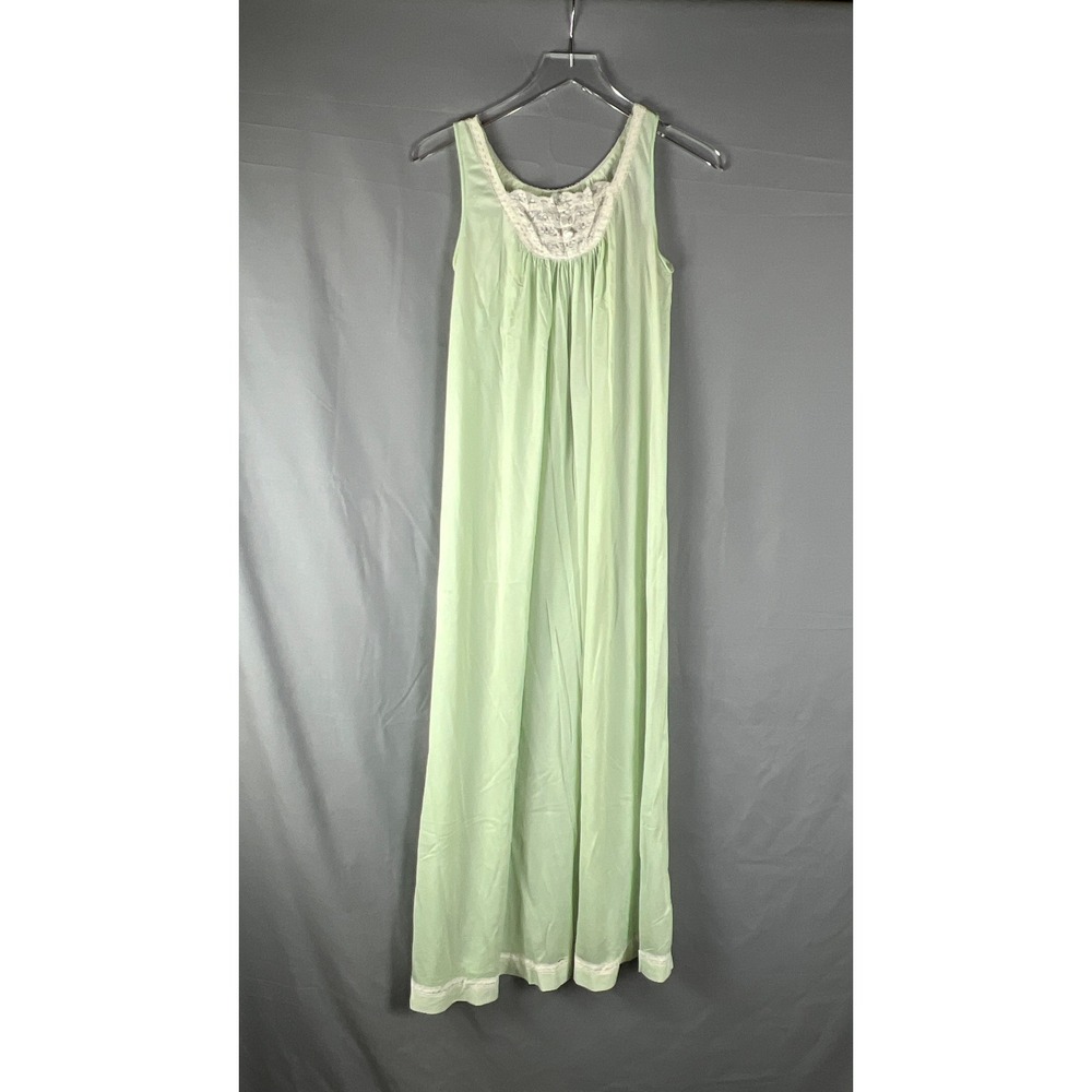 Vintage Womens Sleeveless Long Nightgown Mint Green Pleated Lace Trim Scoop Neck